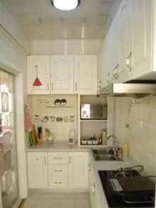 小厨房变身大厨房的收纳魔法，让衣服也找到专属空间